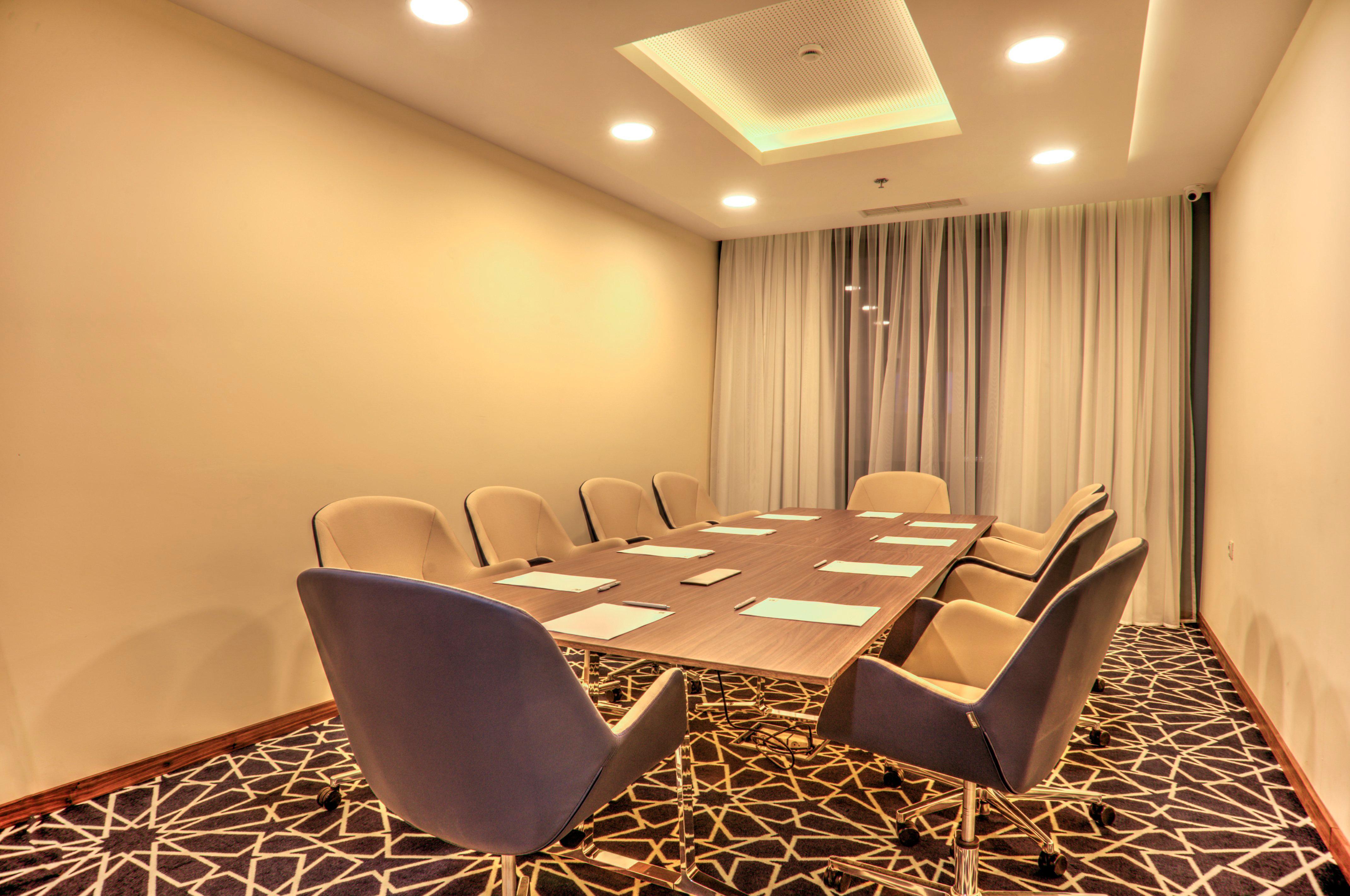 Holiday Inn Plovdiv By Ihg Екстер'єр фото