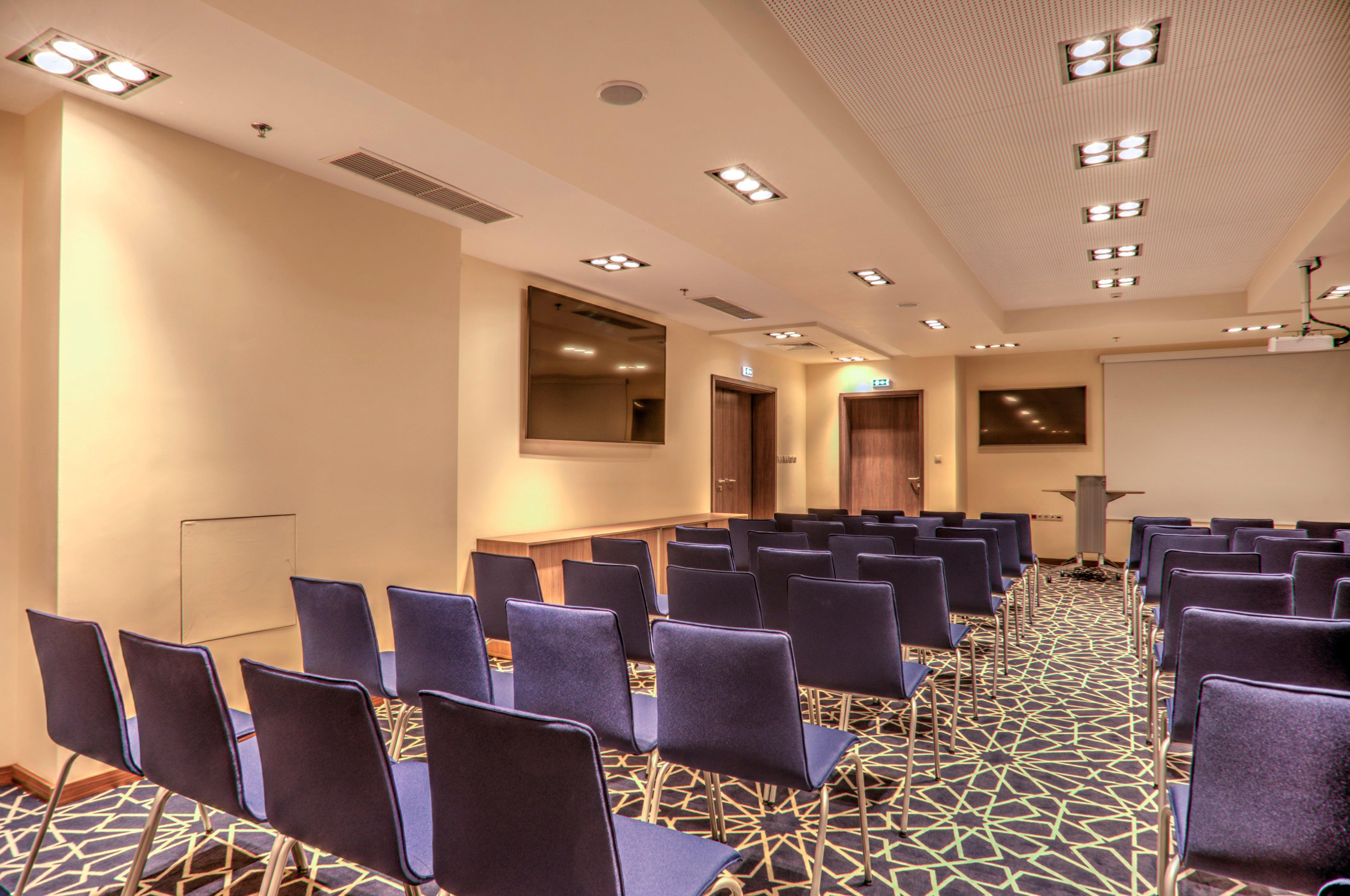 Holiday Inn Plovdiv By Ihg Екстер'єр фото