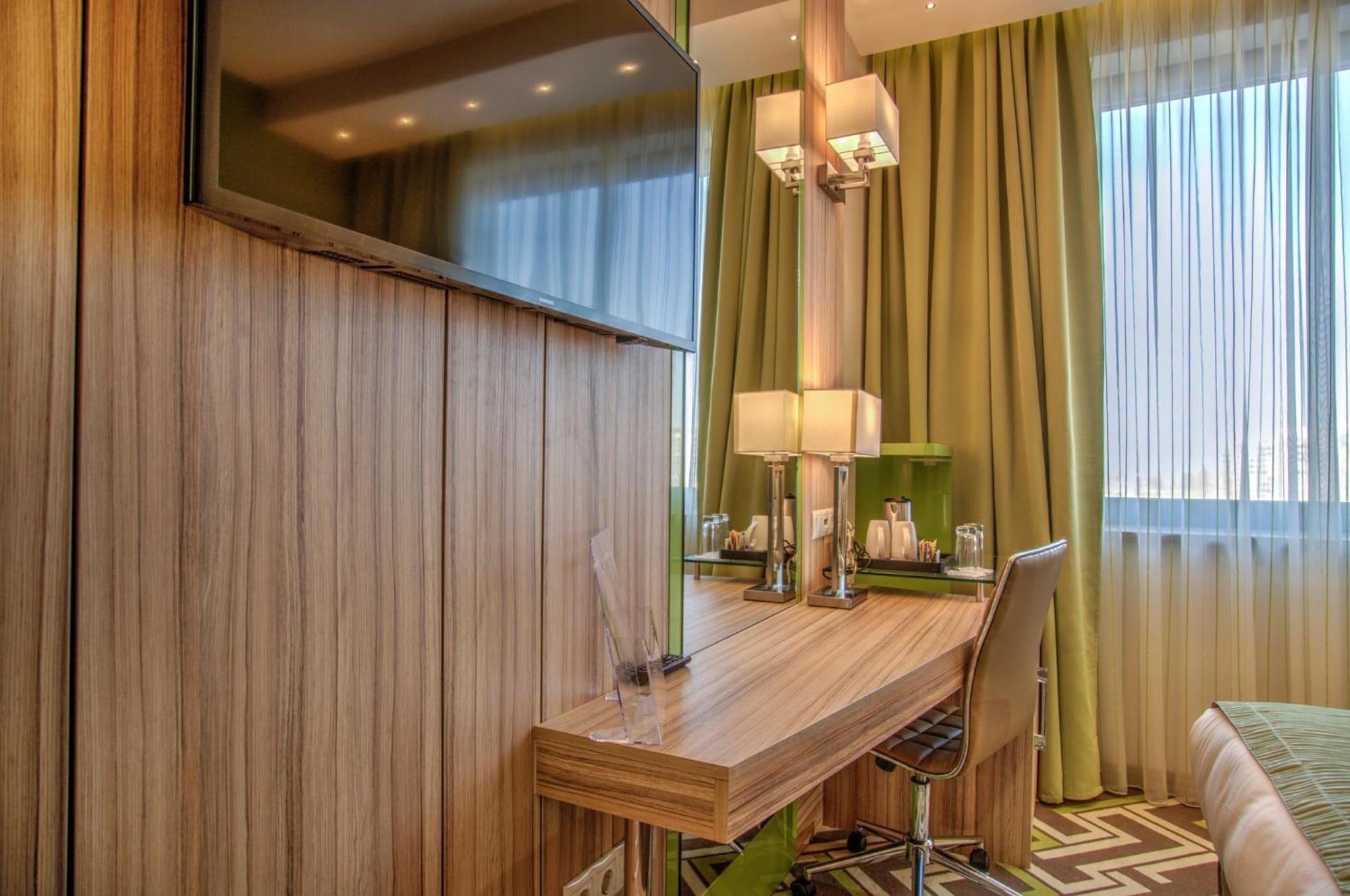 Holiday Inn Plovdiv By Ihg Екстер'єр фото