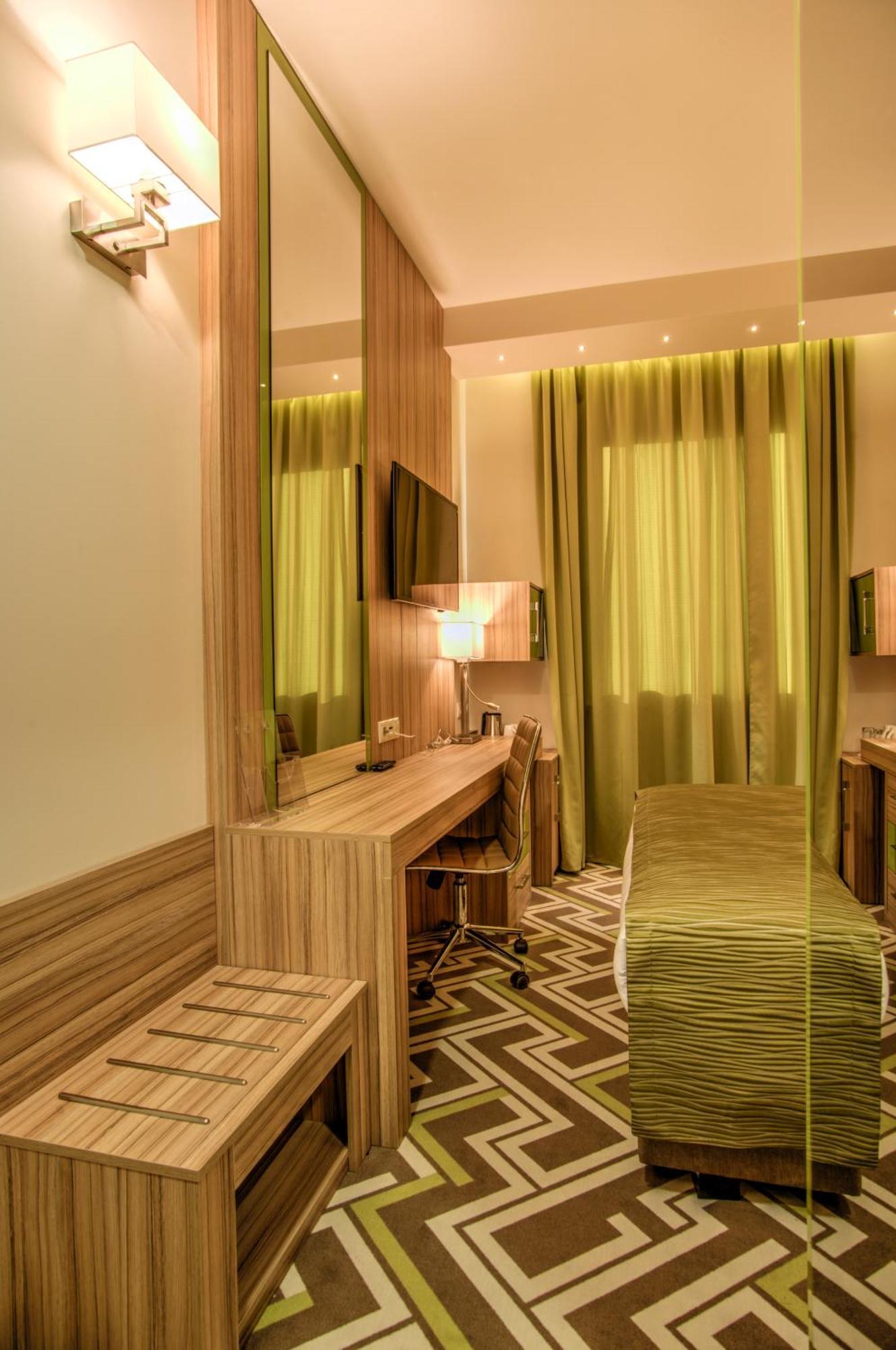 Holiday Inn Plovdiv By Ihg Екстер'єр фото