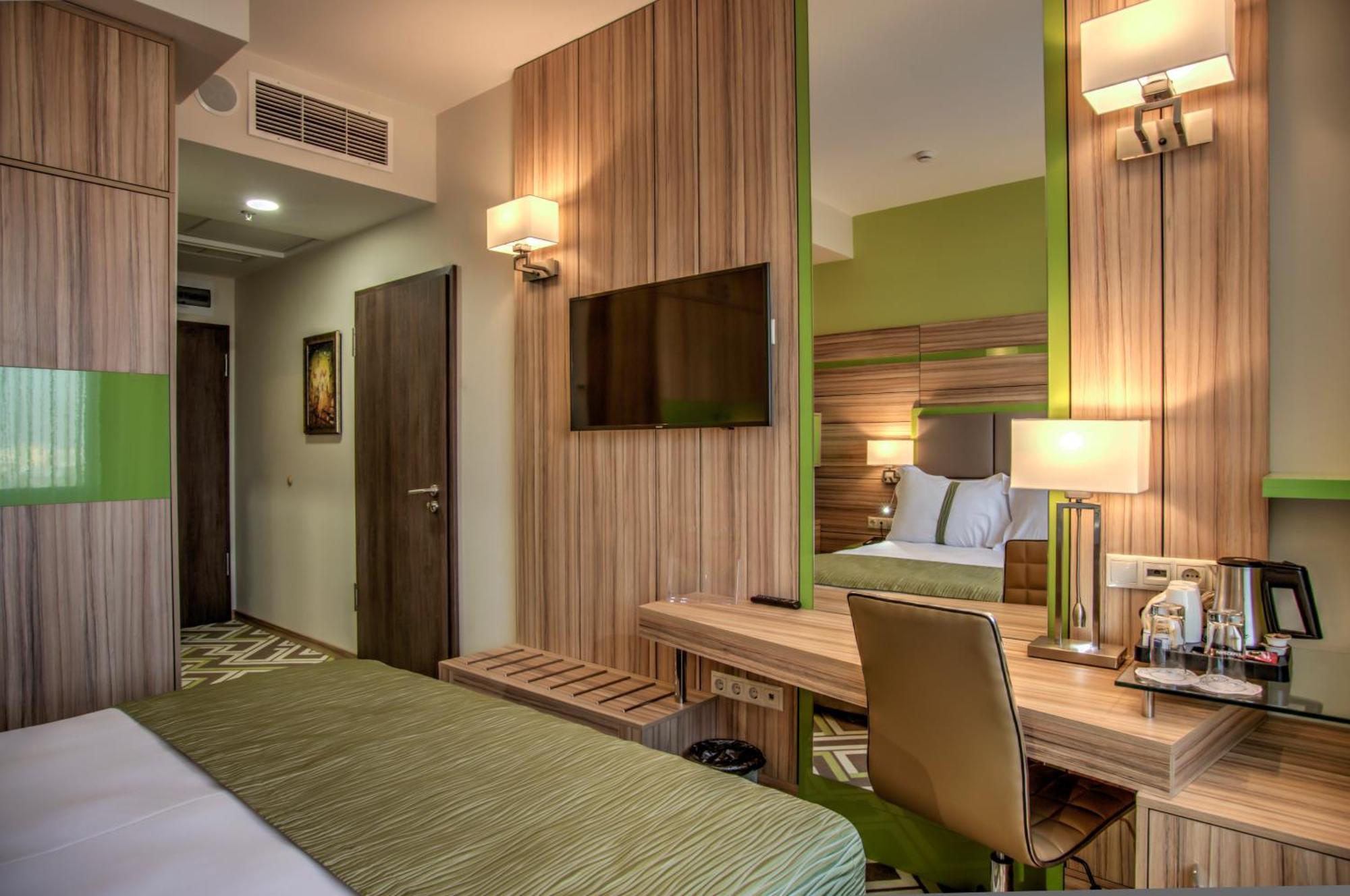 Holiday Inn Plovdiv By Ihg Екстер'єр фото